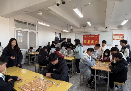 丰富校园课余生活